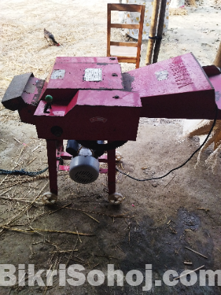 Hay and grass (Chaff) cutter